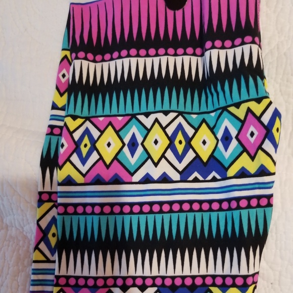 BNWT neon print crop leggings - Picture 2 of 4